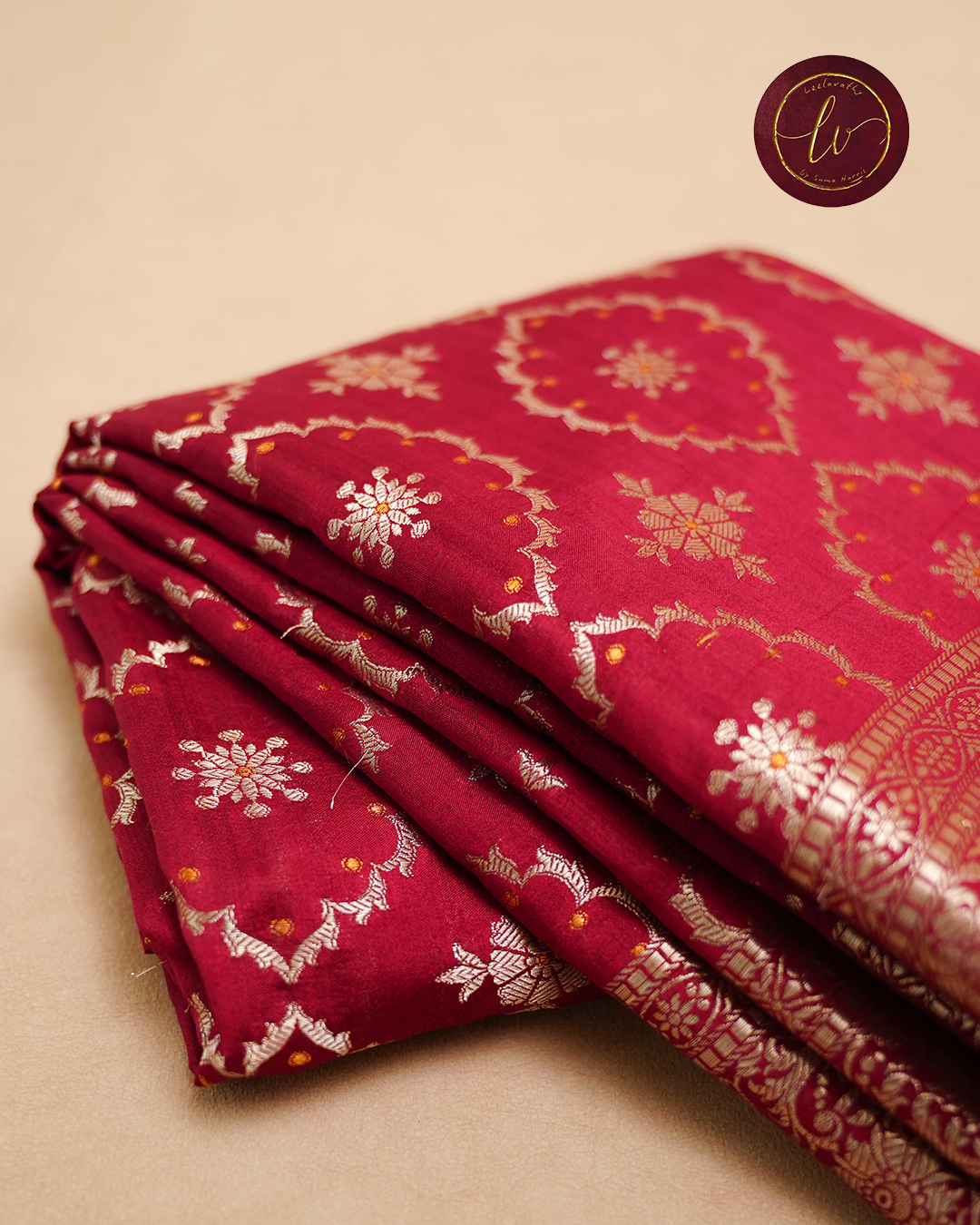 Banaras Kora Silk Saree with Silver Zari & Kanchipuram Border - Image 4